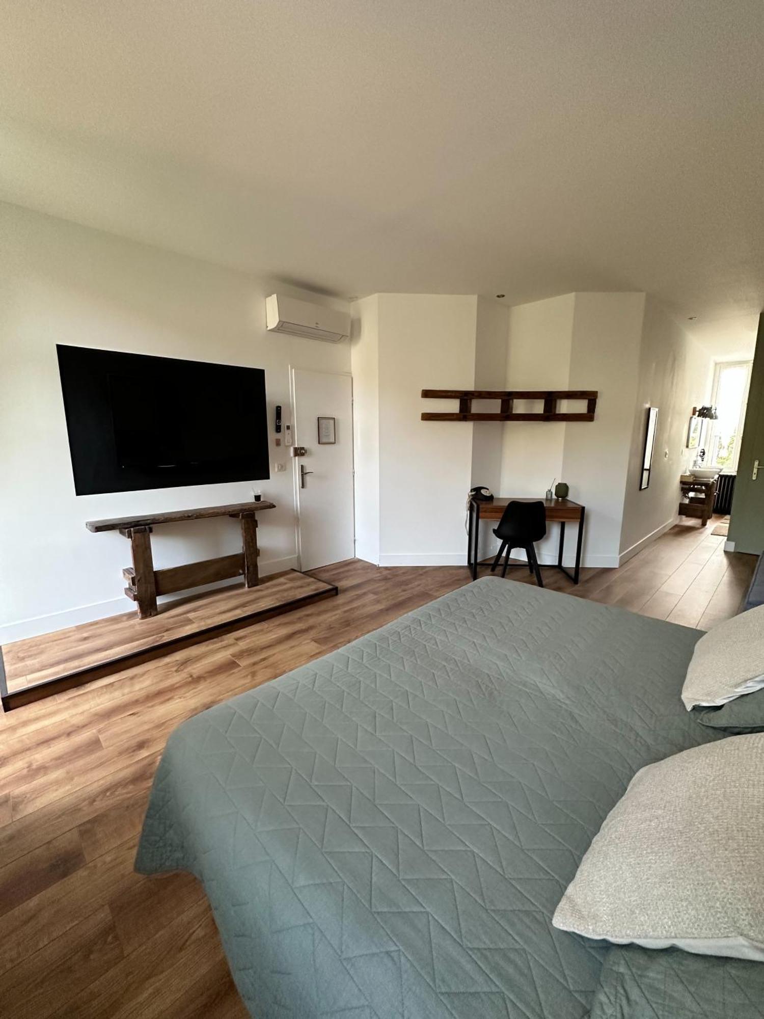 D'hotes - Le Magnolia Bed & Breakfast 3*